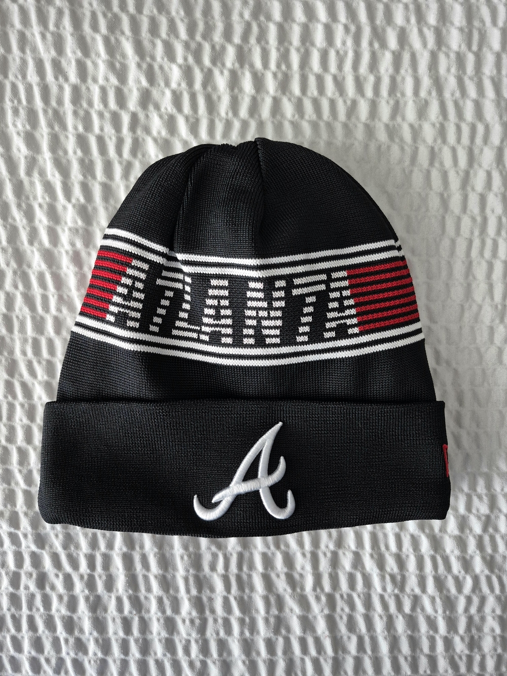 New Era Atlanta Braves Beanie - Official On-Field Apparel (Size M/L)